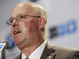 Detroit Lions coach Bobby Ross taught Jerry Kill a few lessons at training  camp at Saginaw Valley State University