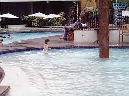 The Nice Pool Thats Overcrowded Picture Of Adventureland Inn Altoona Tripadvisor