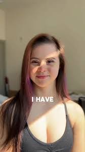 Margo Simons's Instagram, Twitter & Facebook