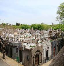Roam the complex, rich with argentinean history and culture, and see the tombs of local celebrities and. Cementerio De Chacarita Buenos Aires