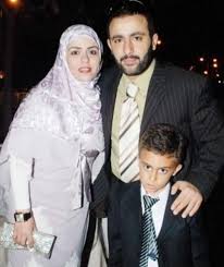 تعرض ياسين السقا نجل النجم أحمد السقا والإعلامية مها الصغير لحالة من الاكتئاب الشديد، والتي كشف عنها عبر حسابه بموقع التواصل الاجتماعي «فيس بوك»، وإطلاقه لحلمة توعوية للابتعاد عن الضغوط النفسية. Ù‡Ù† ØªØ®Ù„Øª Ø¹Ù† Ø§Ù„Ø­Ø¬Ø§Ø¨ ÙˆØªØ­Ø¨ Ø±ÙƒÙˆØ¨ Ø§Ù„Ø®ÙŠÙ„ Ù…Ø¹Ù„ÙˆÙ…Ø§Øª Ø¹Ù† Ù…Ù‡Ø§ Ø§Ù„ØµØºÙŠØ± Ø²ÙˆØ¬Ø© Ø£Ø­Ù…Ø¯ Ø§Ù„Ø³Ù‚Ø§