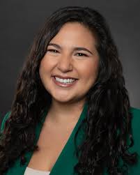 Gina Claxton returned to us for an updated headshot. We love returning  customers. Does your headshot need an update? Makeup by @apricat_artistry  #headshot #headshotphotographer #headshotphotography