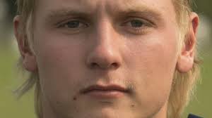 Ellersick, Ellensburg football roll past Kennewick