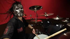 Fue nombrado el mejor baterista de los últimos 25 años por rhythm magazine con un 37% de los votos y esto fue lo que. Baterista De Slipknot Recrea Fotografia De Cuando Conocio A La Banda Siendo Un Nino Y Un Fan Artes Y Cultura Biobiochile