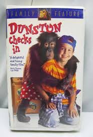 Dunston Checks In Video Vhs 1996 Orangutan Monkey Clamshell Free Ship Childhood Movies Kid Movies Kids Movies