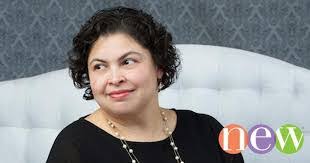 Anna Hayek's Instagram, Twitter & Facebook