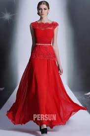 Tous les yeux seront sur vous si vous portez une superbe robe de soirée courte rouge à votre bal ou concours de beauté. Robe Soiree Rouge Longue Design Dentelle Jmrouge Fr