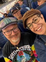 FIND THE OTHERS Trust me when I say that there are incredible, beautiful  souls out there who are creating a new world. They do not live in fear. It  does not even