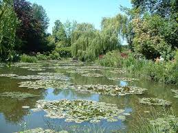See a recent post on tumblr from @womblegrinch about giverny. Giverny Wikipedia