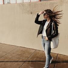 Loving The New Denim Forum Collection Aritzia These Are The Yoko High Rise Slim Big Fan Of This Fit Ootd Insta Fashion Minimal Fashion Clad And Cloth