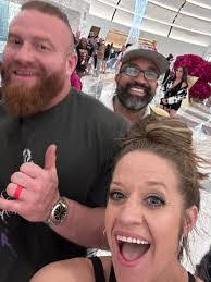 Kevin Weyer's Instagram, Twitter & Facebook