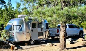 Firstly, it is incredibly easy to tow a travel trailer under 5000 lbs. 17 Best Travel Trailers Under 5000 Lbs In 2021 Rvblogger