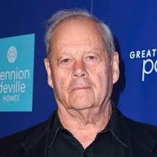 Омар Эспино: фильмы и сериалы смотреть онлайн в Okko