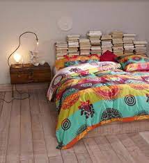 Una prima idea creativa per realizzare una testiera letto fai da te riguarda l' utilizzo di cuscini. Testiera Letto Fai Da Te Idee Per Abbellire La Zona Notte