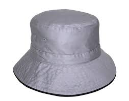 +61 (07) 3634 5100 email: Cancer Council Hat