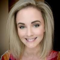 Aileen Benton's Instagram, Twitter & Facebook