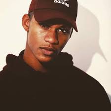 Fã clube uami ndongadas profil...