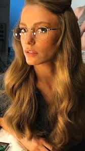 Serenay Sarikaya Guzellik Kadinlar Unluler Sac Renkleri