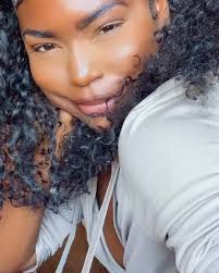 POV: Me, minding my business and manifesting bigger., #WestCoastVibes,  #CityOfAngels, #SoftLifeEnergy, #PrettyGritty, #UnbotheredAndBlessed,  #MainCharacterMood, #GlowAndGo, #curlsandculture