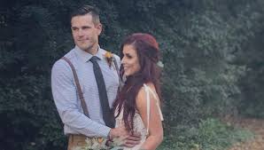 With the photo, chelsea shared a sweet caption about her husband and their anniversary. Chelsea Houska S Wedding Reception Teen Mom Star Looks Amazing Hollywood Life