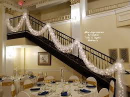 When done properly, the result will be festive but not gaudy and complement the room's decor and other decorations. Alternative Decorating Designs