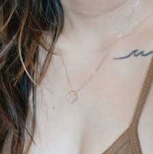 Kleeblatt-Halskette Nahaufnahme