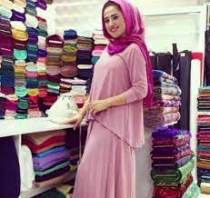 Adapun warna yang terbaik untuk jenis kulit gelap antara lain : Inilah 12 Ide Warna Jilbab Yang Cocok Dengan Baju Pink