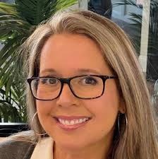 Lisa Mcgarity's Instagram, Twitter & Facebook