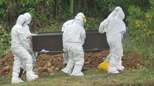 Gejala dapat berkembang menjadi pneumonia berat. Virus Corona Wartawan Dengan Gejala Covid 19 Meninggal Usai Ditolak Rs Rujukan Mengapa Terjadi Dan Apa Solusinya Bbc News Indonesia