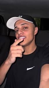 Dança da Música da KTM: Pra Subir na KTM