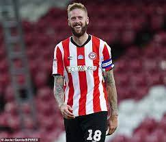 Ludwig augustinsson (werder bremen), pierre bengtsson (vejle bk), marcus danielson (dalian professional), andreas granqvist (helsingborgs if), filip helander (rangers), pontus jansson. Brentford S Pontus Jansson Jokes He S Used Up All His Motivational Speeches Ahead Of Play Off Final Daily Mail Online