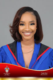 Adrian Findlay's Instagram, Twitter & Facebook