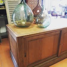 Meuble De Metier Meubledemetier Meublebrocante Meublebois Meublecomptoir Meublemagasin Meubleboutique Meub En 2020 Meuble De Metier Meuble Rangement Meuble Bois