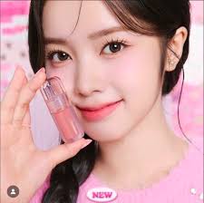 UNIS as endorsers for a Korean brand name 'Cocogaga', a cosmetic sub-brand  of Forencos. I think this is their 1st brand endorsement 🥹🥹