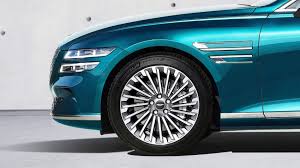 The official reveal is happening in the coming weeks or months with a more luxurious cabin than its mainstream hyundai and kia siblings. Genesis Gv60 Electric Crossover To Make World Debut In June