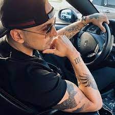 Raf tattoo studio is at raf tattoo studio. Raf Camora C Bonezmc Raphael Ragucci Deutsch Rap Strassenbande Prominente Tattoos