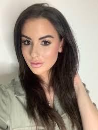 Krystal Benton's Instagram, Twitter & Facebook