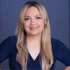 Hi! Does anyone know of any houses for rent in the area?