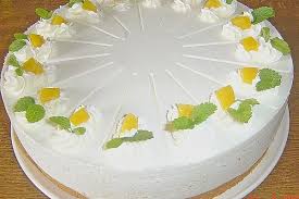 Quark Pfirsich Sahne Torte Von Paehm Chefkoch Rezept Kuchen Rezepte Einfach Kuchen Und Torten Einfacher Nachtisch