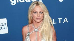 Britney spears is currently addressing her conservatorship in a probate court hearing in los angeles. Britney Spears Zeigt Sich Weiterhin Oben Ohne Auf Instagram