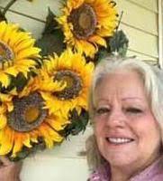 Lynn Singleton's Instagram, Twitter & Facebook