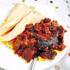 ✓✓✓ EKURU EKURU is one of the Nigerian meals that is prepared with beans just as you prepare moinmoin. The difference between EKURU and moinmoin is that EKURU is prepared without adding