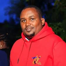 Peter Kinyua (@mukundi254)