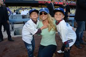 Britney did the right thing and removed the children and took them out of there, but the trauma to the kids is nonetheless. jamie didn't comment. Fdwlr47xjyuzbm