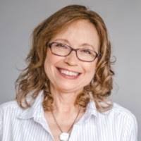 Diane Dubin's Instagram, Twitter & Facebook