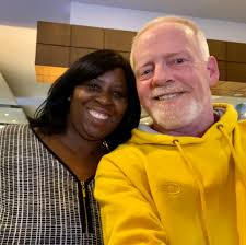 Craig Dyer (@CraigDy94061128)