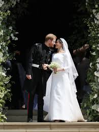 Royal wedding of prince harry and meghan markle marry today: Meghan Markle S Reception Dress Is A Stunning Stella Mccartney Creation Glamour