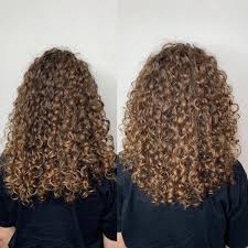 How to curl medium hair with a flat iron? 32 Best Shoulder Length Curly Hair Cuts Styles In 2021