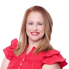 Stefani Alexander's Instagram, Twitter & Facebook