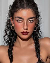 Megan Hebert (meg_makeupfx)